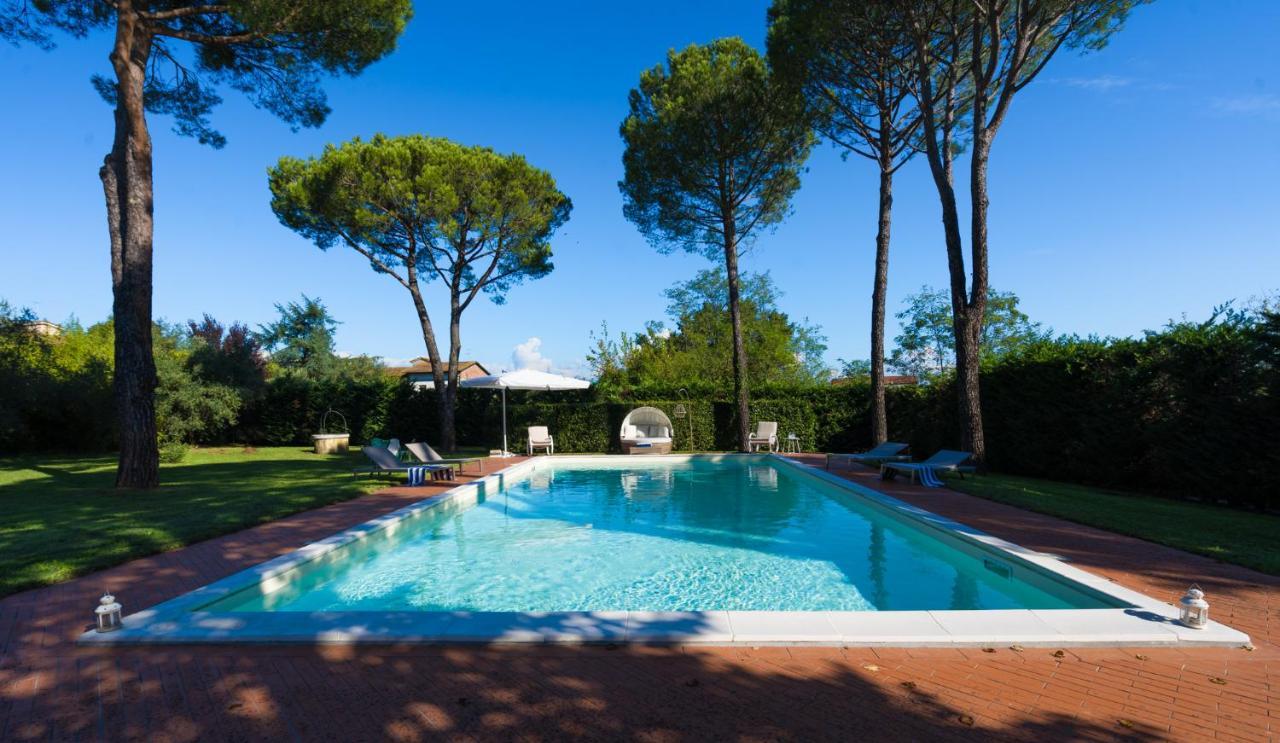 Villa Ines Charme Near Lucca Altopascio Eksteriør billede